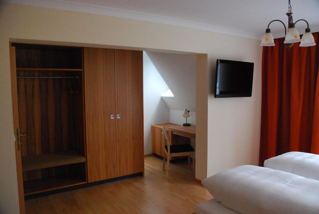 بلدنز Hotel Lowen الغرفة الصورة